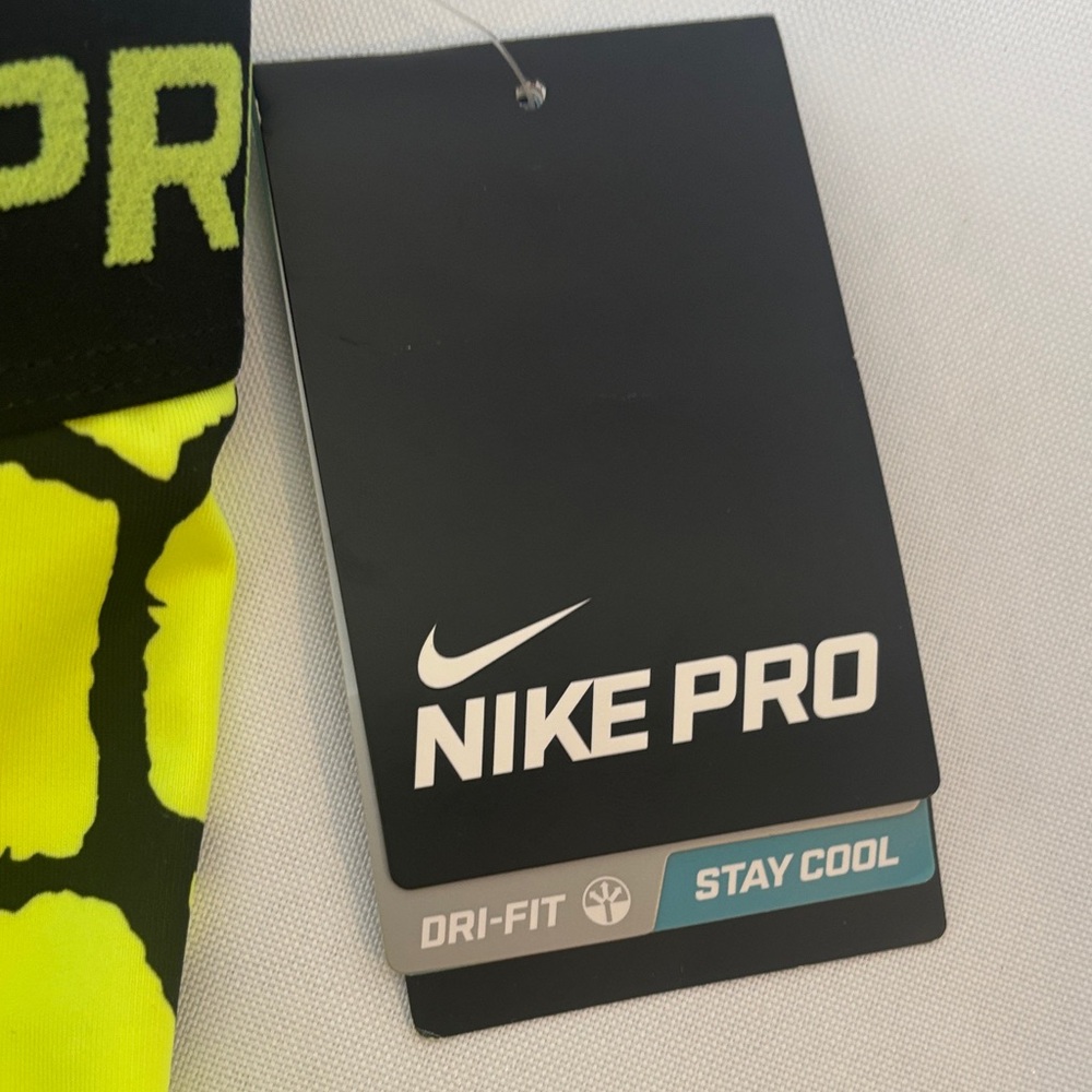 NWT Nike Pro Neon Yellow and Black Patterned Shorts - Picture 4 of 5